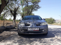 voitures-renault-megane-2-classique-2009-constantine-algerie