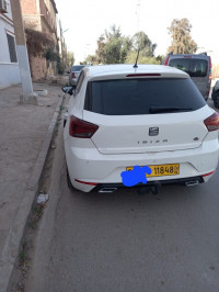 voitures-seat-ibiza-2018-high-plus-relizane-algerie