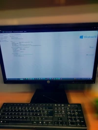Unité centrale HP ProDesk Intel i5-4590 16GB ram 500 Go ssd + écran HP Compaq L2311c Full HD 
