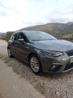 voitures-seat-ibiza-2018-high-facelift-ichmoul-batna-algerie