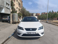 moyenne-berline-seat-leon-2016-fr15-ain-laloui-bouira-algerie