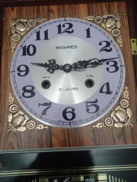 Horloge maguana+ cadre ancienne 