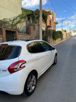 voitures-peugeot-208-2014-allure-bouira-algerie