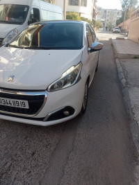 voitures-peugeot-208-2019-allure-facelift-setif-algerie