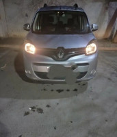 voitures-renault-kangoo-2021-arzew-oran-algerie