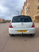 voitures-renault-clio-campus-2013-tiaret-algerie