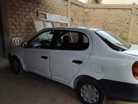 voitures-toyota-echo-2004-djelfa-algerie