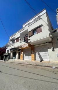 شقة-بيع-طابق-فيلا-4-غرف-وهران-الجزائر