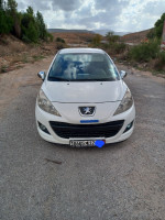 voitures-peugeot-207-2012-sigus-oum-el-bouaghi-algerie