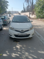 voitures-toyota-yaris-2012-hraoua-alger-algerie