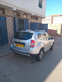 voitures-dacia-duster-2015-hadjadj-mostaganem-algerie