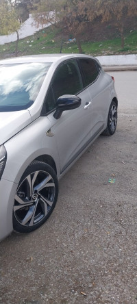 voitures-renault-clio-2023-rs-line-constantine-algerie