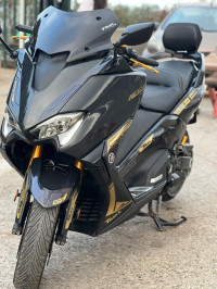 motos-et-scooters-yamaha-tmax-2017-blida-algerie