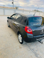 voitures-renault-clio-3-2006-djelfa-algerie