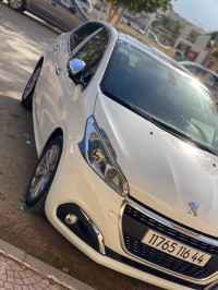 voitures-peugeot-208-2016-allure-facelift-ain-defla-algerie