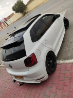 voitures-volkswagen-polo-2016-carat-bordj-bou-arreridj-algerie