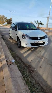 voitures-renault-clio-campus-2014-bye-ain-oussara-djelfa-algerie