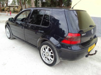 moyenne-berline-volkswagen-golf-4-2002-hamma-bouziane-constantine-algerie