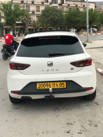 moyenne-berline-seat-leon-2014-fr-batna-algerie