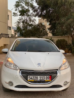 mini-citadine-peugeot-208-2013-algerie