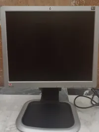 HP L1750 - écran LCD - 17
