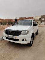 voitures-toyota-hilux-2015-laghouat-algerie