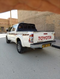 utilitaire-toyota-hilux-2016-laghouat-algerie