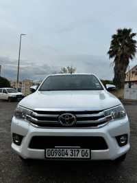 voitures-toyota-hilux-2017-revo-bejaia-algerie