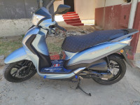 motos-scooters-sym-st-2023-annaba-algerie