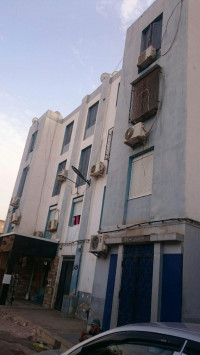 appartement-vente-f4-relizane-algerie