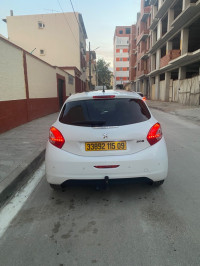 voitures-peugeot-208-2015-allure-boufarik-blida-algerie