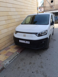 voitures-fiat-doblo-2024-guelma-algerie