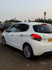 سيارات-peugeot-208-2019-allure-facelift-تلمسان-الجزائر