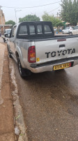 voitures-toyota-hilux-2010-chlef-algerie