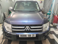 voitures-mitsubishi-pajero-court-2009-algerie