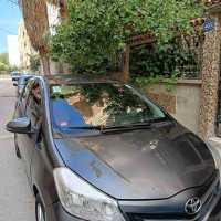 voitures-toyota-yaris-2013-constantine-algerie