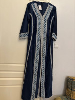 tenues-traditionnelles-kaftan-bleu-fonce-bordj-el-kiffan-alger-algerie