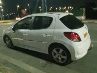 سيارات-peugeot-207-2011-الرحمانية-الجزائر