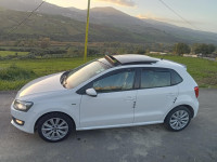 voitures-volkswagen-polo-2014-life-illoula-oumalou-tizi-ouzou-algerie