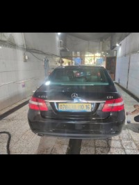 سيارات-mercedes-classe-e-2010-avantgard-الجزائر-وسط