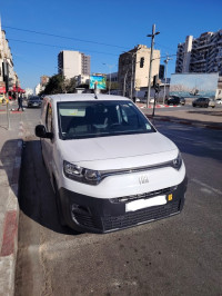 voitures-fiat-doblo-2023-3place-italy-tiaret-algerie