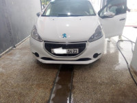 voitures-peugeot-208-2014-skikda-algerie