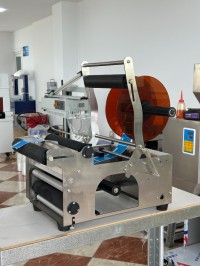صناعة-و-تصنيع-etiqueteuse-semi-automatique-type-large-pour-surface-ronde-mt-50sw-الرغاية-بئر-الجير-الجزائر