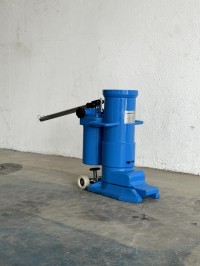 صناعة-و-تصنيع-cric-monobloc-hydraulique-a-patte-hm250-الرغاية-بئر-الجير-الجزائر