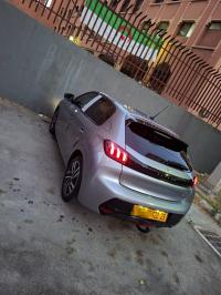 سيارات-peugeot-208-2022-allure-عنابة-الجزائر