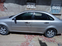 moyenne-berline-chevrolet-optra-5-portes-2007-timgad-batna-algerie