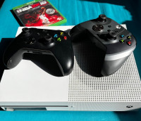 jeux-videos-xbox-one-s-1tera-b-cartona-tres-bon-etat-avec-2-manettes-ain-naadja-alger-algerie