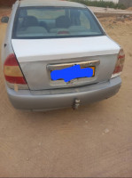 voitures-hyundai-accent-rb-4-portes-2015-tamantit-adrar-algerie