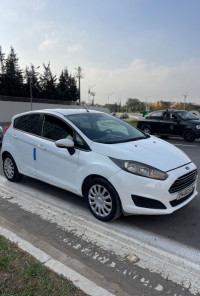 voitures-ford-fiesta-2014-trend-look-kouba-alger-algerie