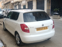 voitures-skoda-fabia-2014-fresh-bouira-algerie